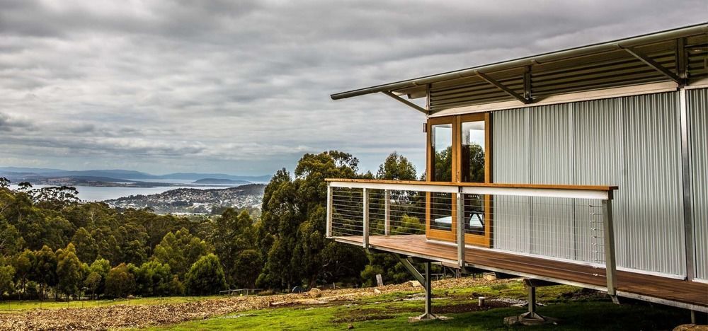 Hobart Hideaway Pods 3* Kingston