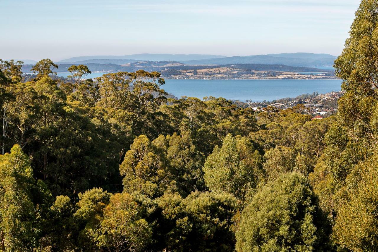 Hobart Hideaway Pods 3* Kingston